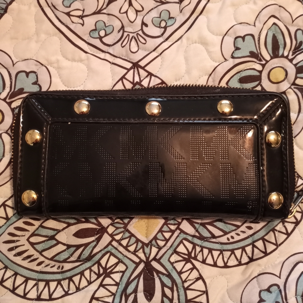 Genuine Michael kors wallet.